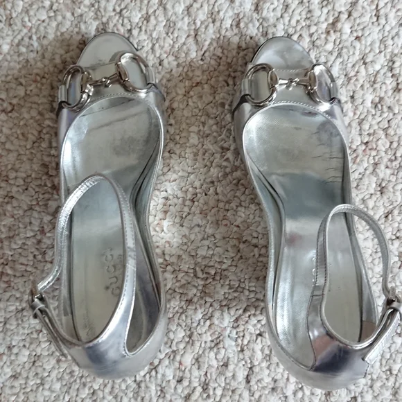 Gucci Silver Metallic classic horse bit leather wedges size 6B - Picture 5 of 16